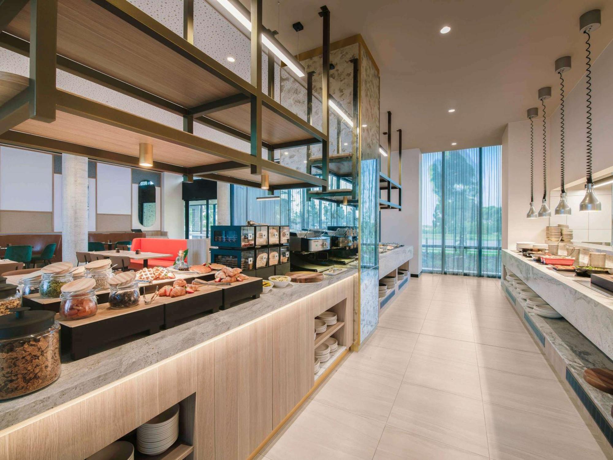 Mantra Melbourne Epping Hotel Exterior photo